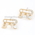 Fashion brooch design pearl charms crystal Stud Earrings